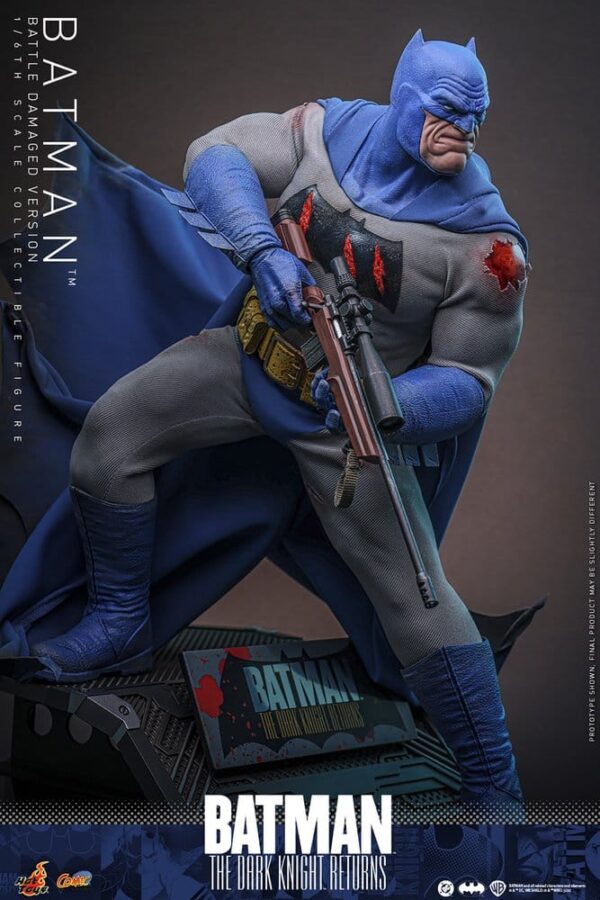 Batman: The Dark Knight Returns Comic Masterpiece Akció Figura 1/6 Batman (Battle Damaged Version) 32 cm