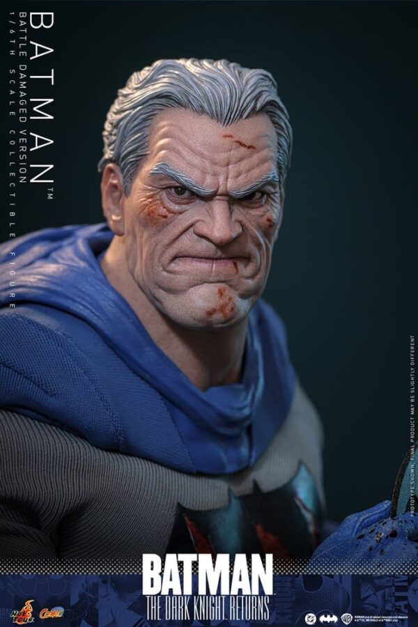 Batman: The Dark Knight Returns Comic Masterpiece Akció Figura 1/6 Batman (Battle Damaged Version) 32 cm