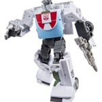 The Transformers: The Movie Studio Series Deluxe Class Akció Figura Wheeljack 13 cm