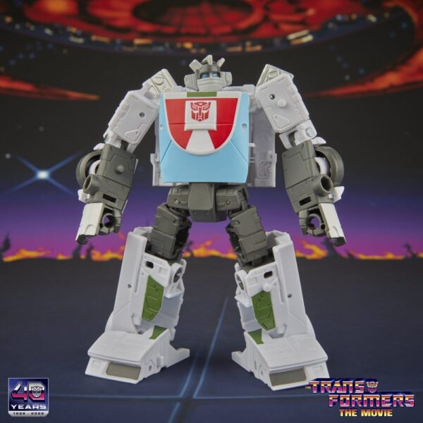 The Transformers: The Movie Studio Series Deluxe Class Akció Figura Wheeljack 13 cm