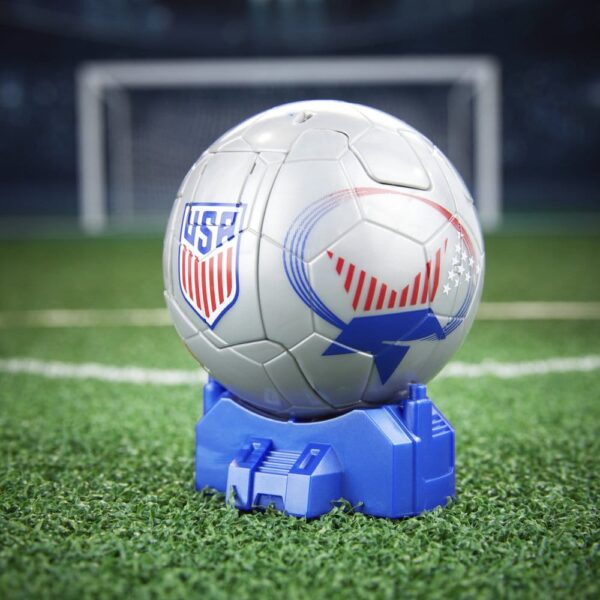 Transformers x US Soccer Federation Akció Figura Breakaway 14 cm