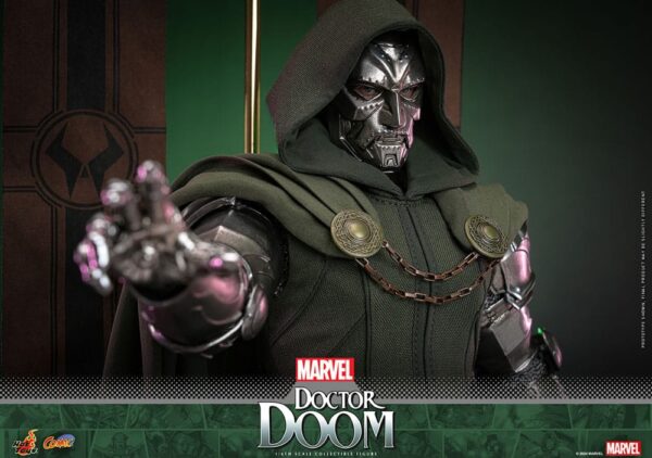 Marvel Comic Masterpiece Akció Figura 1/6 Doctor Doom 33 cm