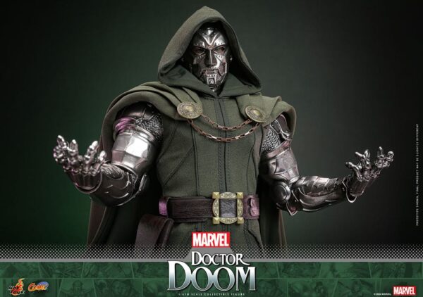 Marvel Comic Masterpiece Akció Figura 1/6 Doctor Doom 33 cm