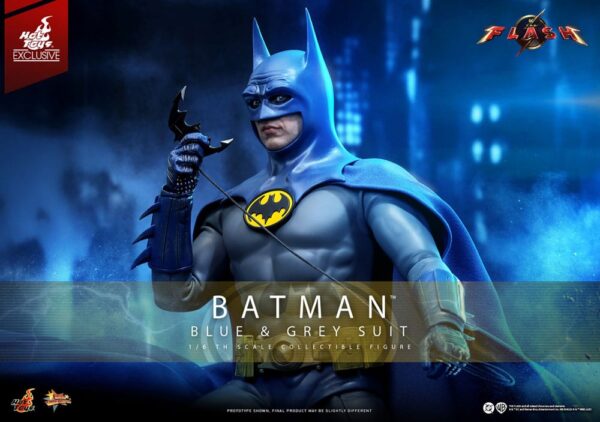 The Flash Movie Masterpiece Akció Figura 1/6 Batman (Blue & Grey Suit) Limited Edition Hot Toys Exclusive 30 cm The Flash Movie Masterpiece Akció Figura 1/6 Batman (Blue & Grey Suit) Limited Edition Hot Toys Exclusive 30 cm