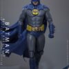 The Flash Movie Masterpiece Akció Figura 1/6 Batman (Blue & Grey Suit) Limited Edition Hot Toys Exclusive 30 cm The Flash Movie Masterpiece Akció Figura 1/6 Batman (Blue & Grey Suit) Limited Edition Hot Toys Exclusive 30 cm