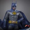 The Flash Movie Masterpiece Akció Figura 1/6 Batman (Blue & Grey Suit) Limited Edition Hot Toys Exclusive 30 cm The Flash Movie Masterpiece Akció Figura 1/6 Batman (Blue & Grey Suit) Limited Edition Hot Toys Exclusive 30 cm