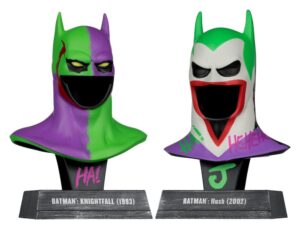 Batman DC Direct Mini Replika 1/3  2-pack Batman Cowls Hush & Knightfall (Jokerized) (Gold Label) 18 cm