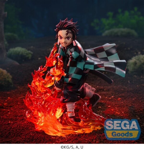 Demon Slayer: Kimetsu no Yaiba XrossLink PVC Szobor Tanjiro Kamado 12 cm