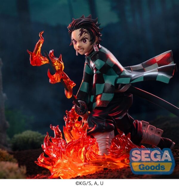 Demon Slayer: Kimetsu no Yaiba XrossLink PVC Szobor Tanjiro Kamado 12 cm