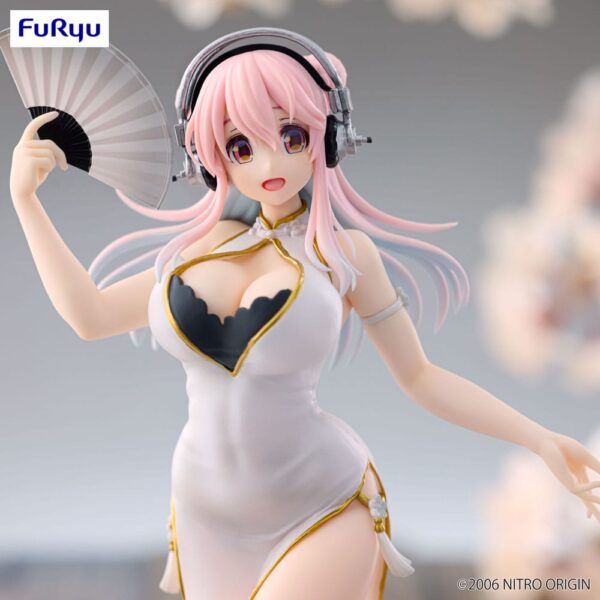 Super Sonico Trio-Try-iT PVC Szobor White China Dress Ver. 21 cm