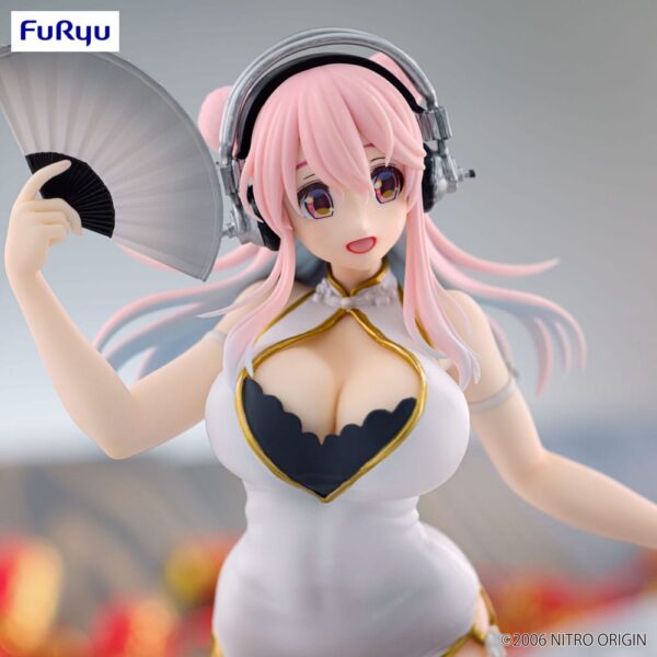 Super Sonico Trio-Try-iT PVC Szobor White China Dress Ver. 21 cm