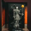 It Welcome to Derry Movie Maniacs Figura Pennywise (Black & White) 16 cm