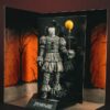 It Welcome to Derry Movie Maniacs Figura Pennywise (Black & White) 16 cm