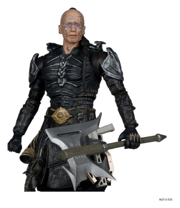 Supergirl (2026) DC Theatrical Deluxe Edition Akció Figura Krem of the Yellow Hills 18 cm