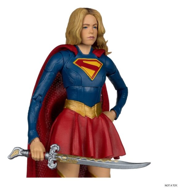 Supergirl (2026) DC Theatrical Deluxe Edition Akció Figura Supergirl & Baby Krypto 17 cm