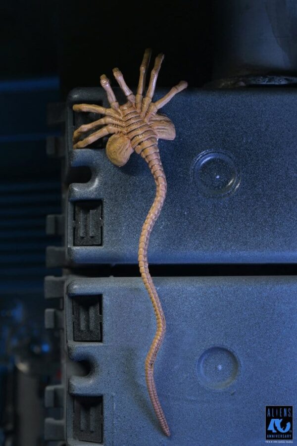 Aliens Ultimate Akció Figura Warrior (1986) Xenomorph Black (40th Anniversary) 23 cm