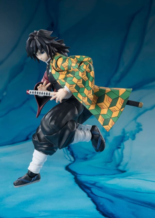 Demon Slayer: Kimetsu no Yaiba S.H. Figuarts Akció Figura Giyu Tomioka 15 cm