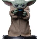 The Mandalorian & Grogu Grogu Collection Szobor Grogu Always Hungry