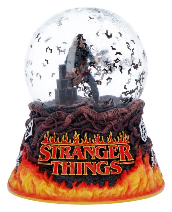 Stranger Things Snow Globe Eddie's Sacrifice 14 cm