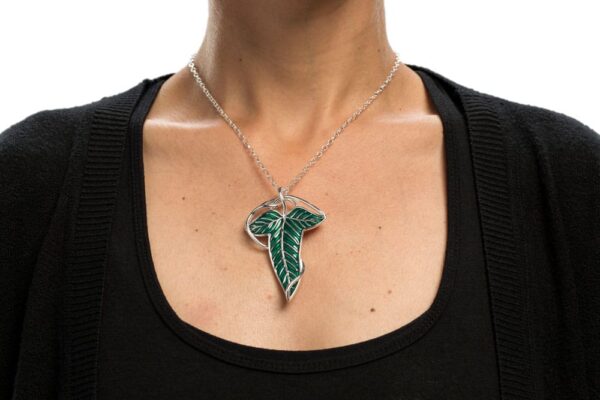 Lord of the Rings Replika 1/1 Elven Leaf Brooch & Chain (Sterling Silver)