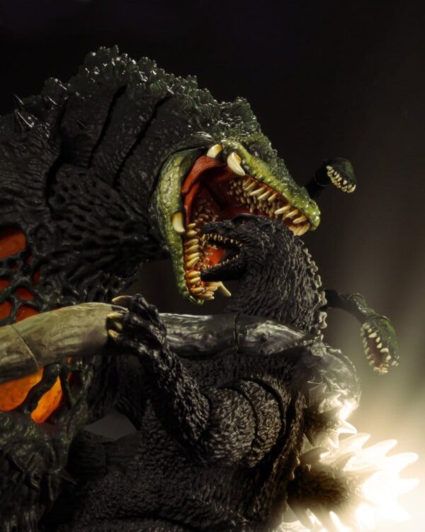Godzilla S.H.MonsterArts Akció Figura Biollante Wakasa Bay Decisive Battle Ver. 25 cm