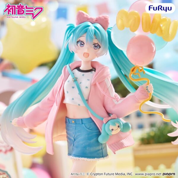 Hatsune Miku Muchute PVC Figura Theme Park Date Version 19 cm
