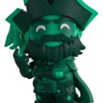 Sea of Thieves Vinyl Figura Pirate Lord (Glow in the Dark) 14 cm