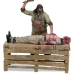Texas Chainsaw Massacre: The Beginning Diorama Akció Figura Leatherface Slaughterhouse Boxed Set 18 cm
